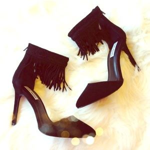 Brand new Steve Madden fringe heels size 9